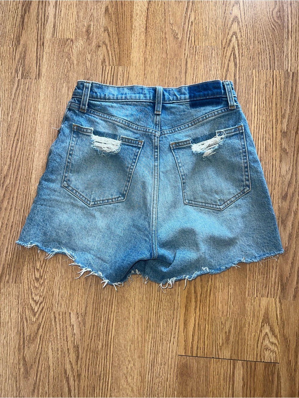 Abercrombie & Fitch Jean Shorts - Picture 3 of 3